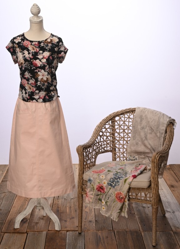 nC Classic Pastel Pink Skirt Midi